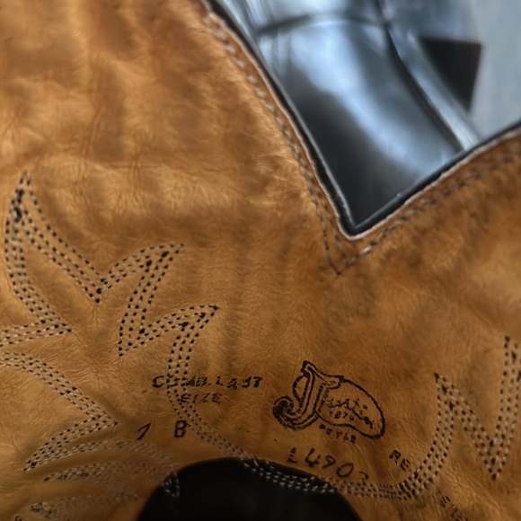 Justin’s Black Leather Boots - Picture 7 of 13